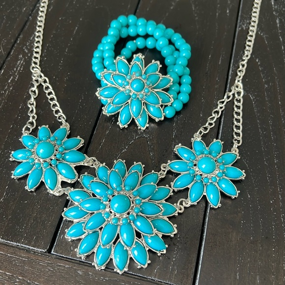 Jewelry - Statement Jewelry Set